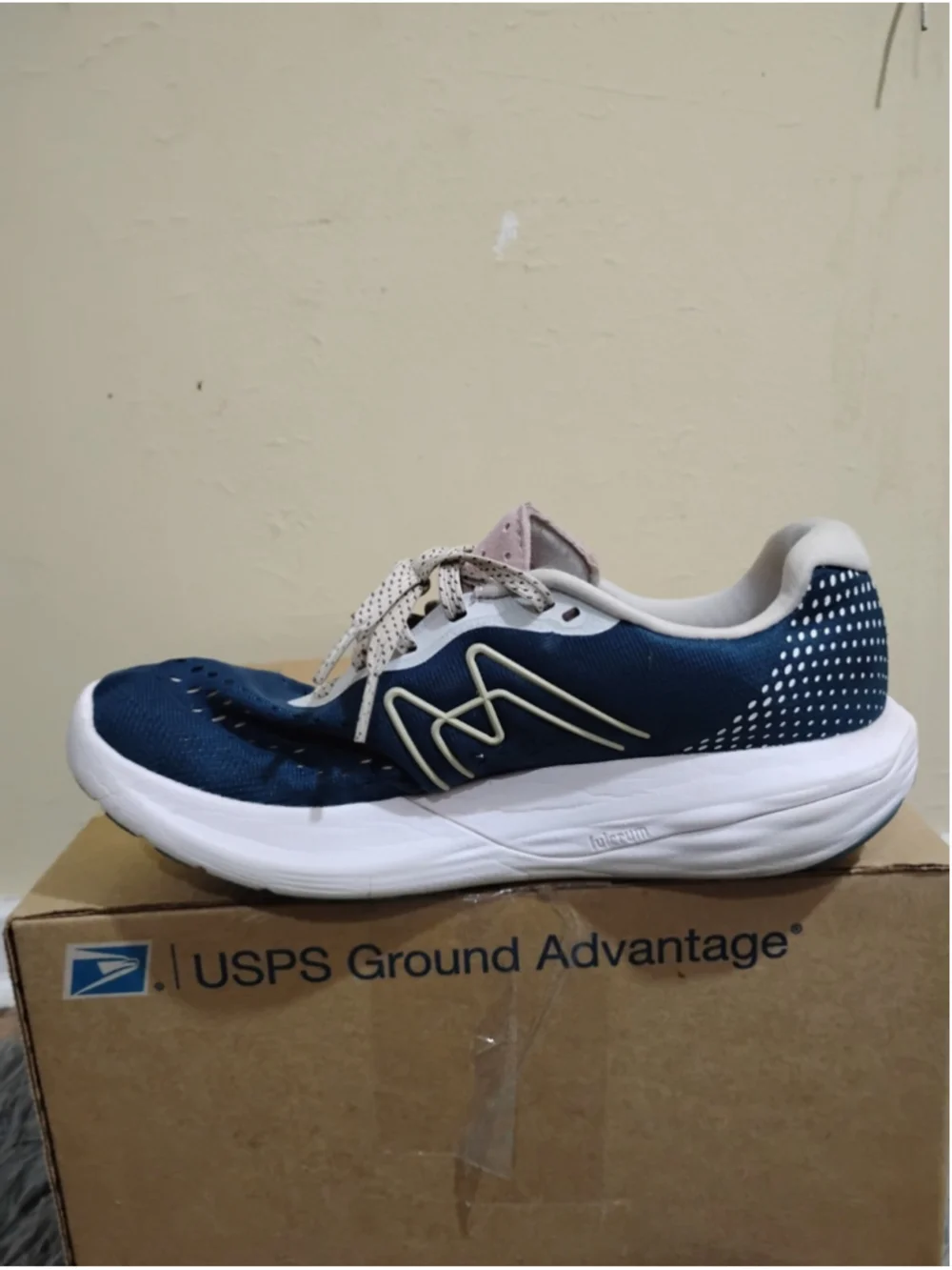 Karhu 2.0 Ikoni Ortix Women size 9.5 Running Comfort Shoes F200326